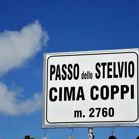 Hotel Passo Stelvio Bagian luar foto
