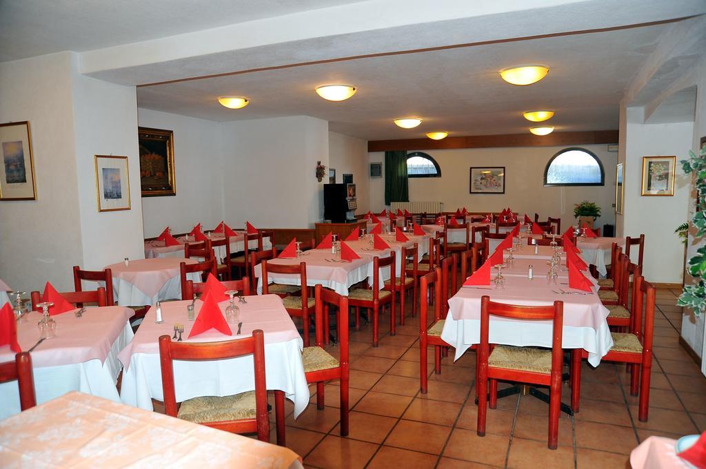 Hotel Passo Stelvio Bagian luar foto