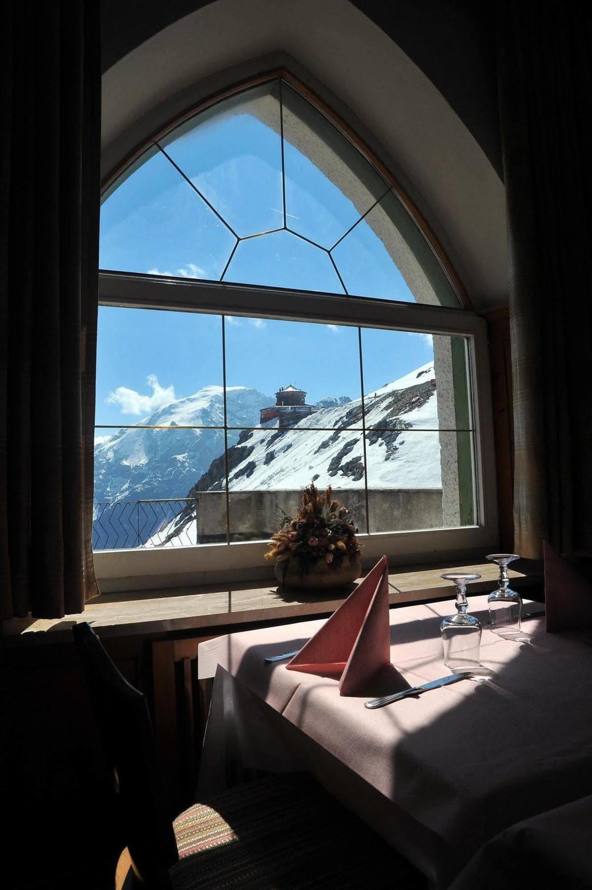 Hotel Passo Stelvio Bagian luar foto