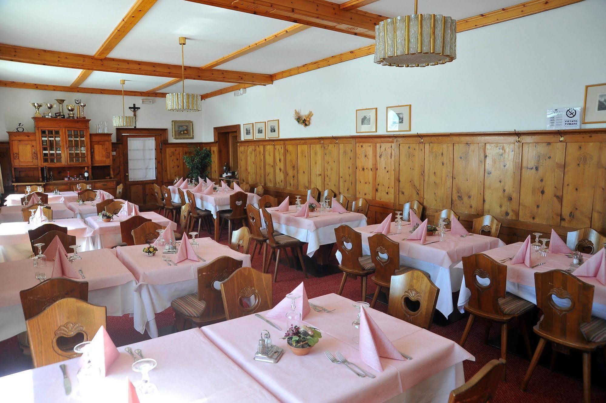 Hotel Passo Stelvio Bagian luar foto