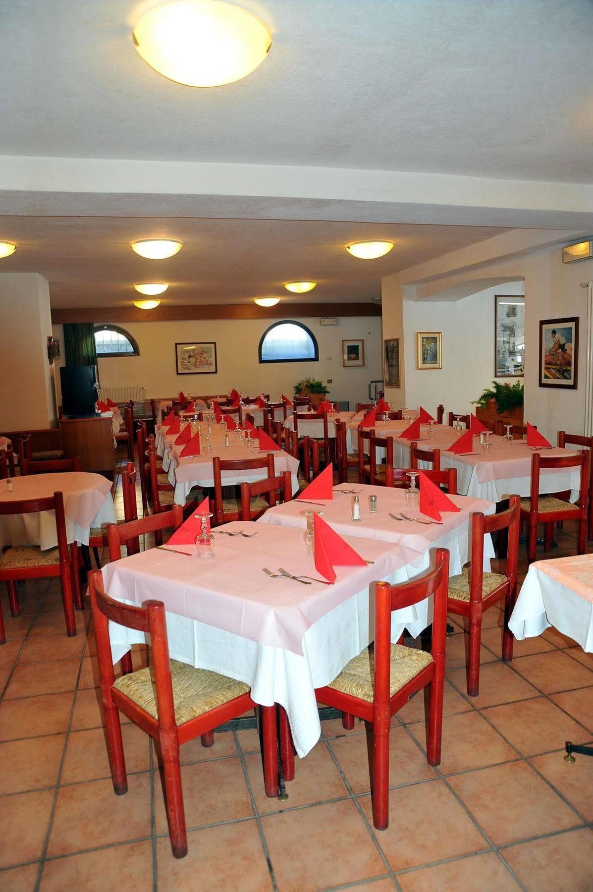 Hotel Passo Stelvio Bagian luar foto